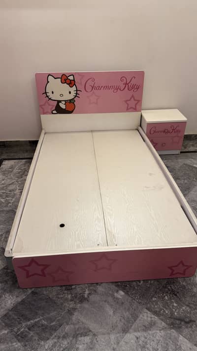 Hello kitty bed