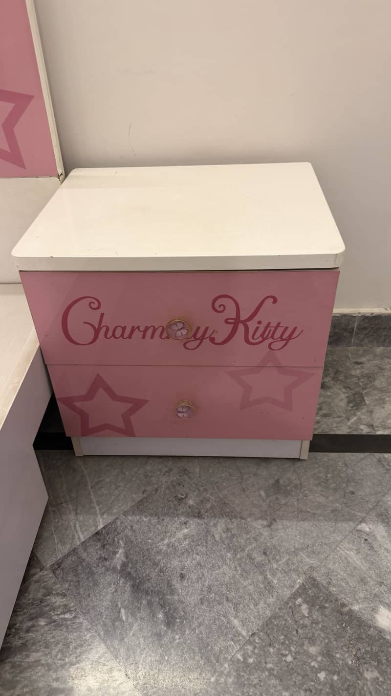 Hello kitty bed 1