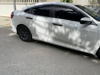Honda Civic oriel UG urgent sale