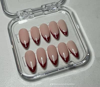 Prettiest red wine French tips