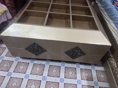 Home table 4x4 inch as a beautiful paint and water proof
