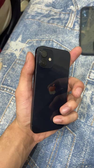 Apple iPhone 12