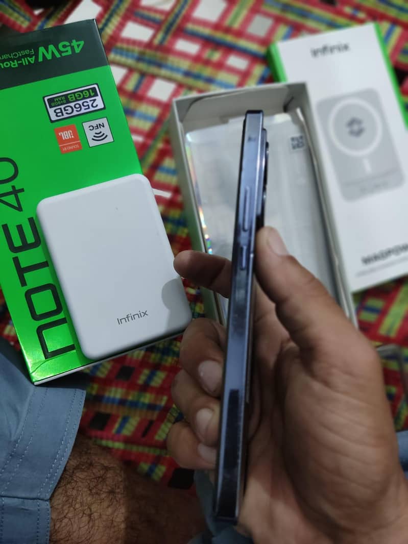 Infinix Note 40 4