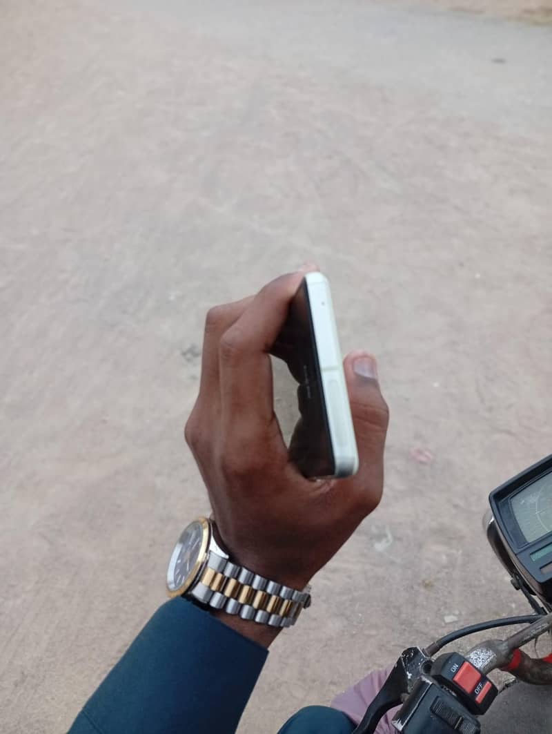 Google Pixel 7 3