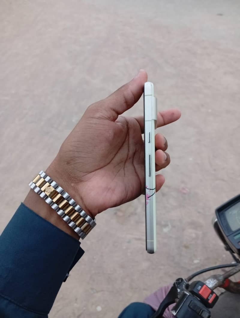 Google Pixel 7 10