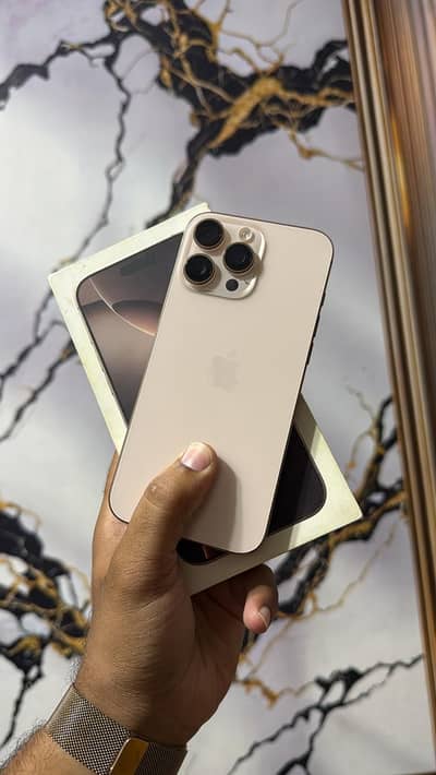 Apple iPhone 16 Pro Max