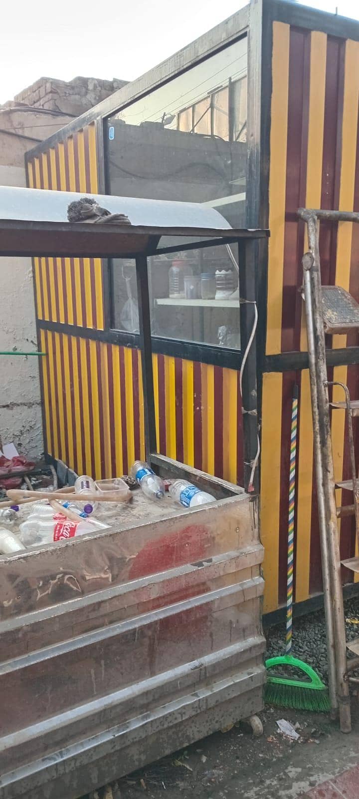 Container 0