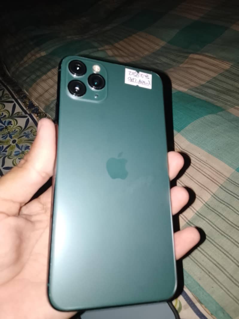 Apple iPhone 11 3