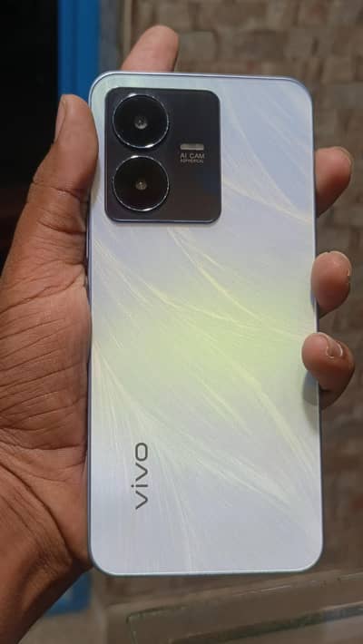 Vivo Y22 128 GB. condition 9.5/10 with box charger