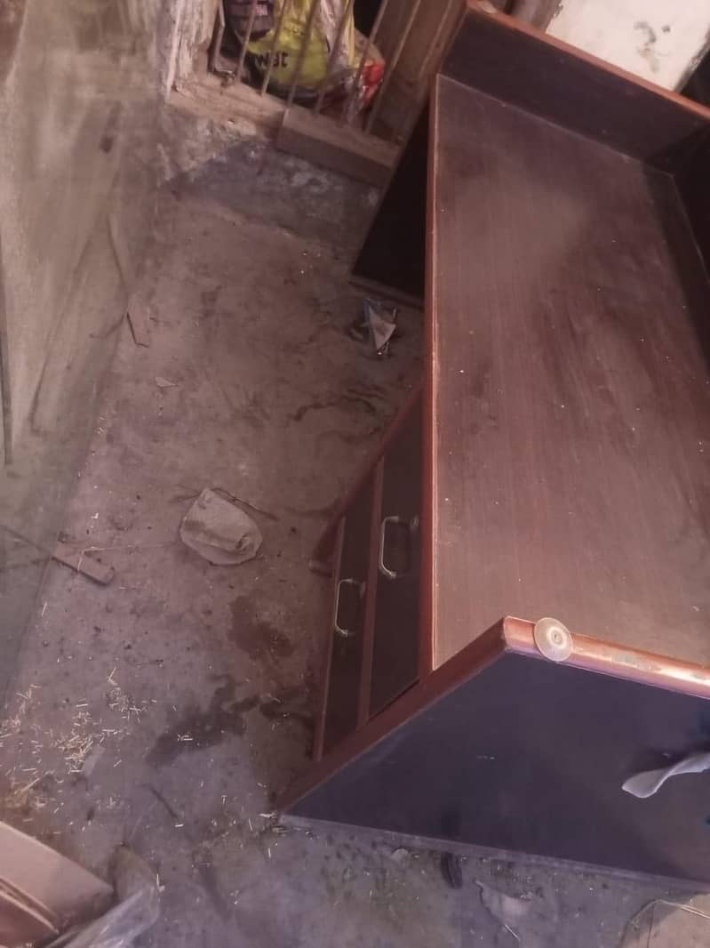 Office table 1