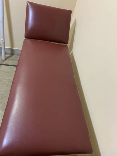 Patient bed