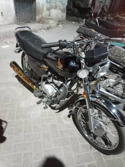 Honda 125 se