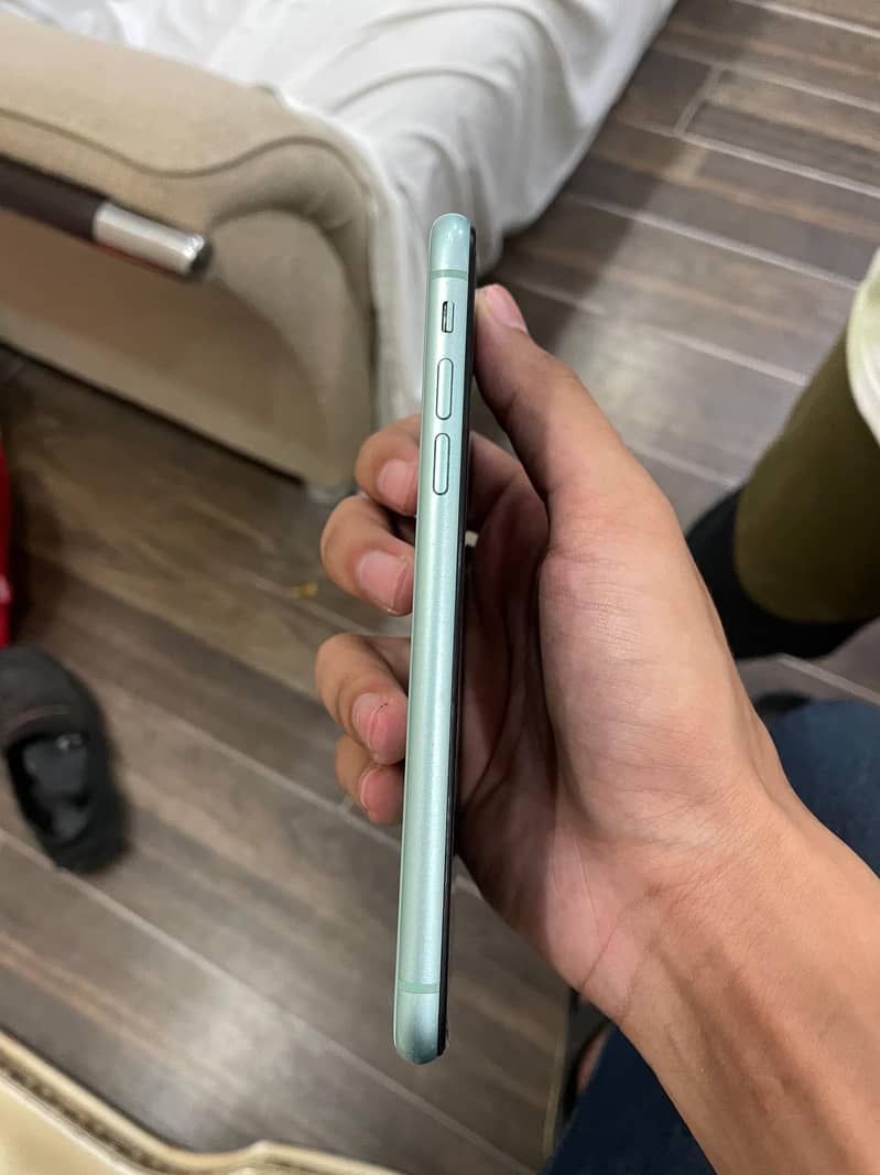 Apple iPhone 11 1