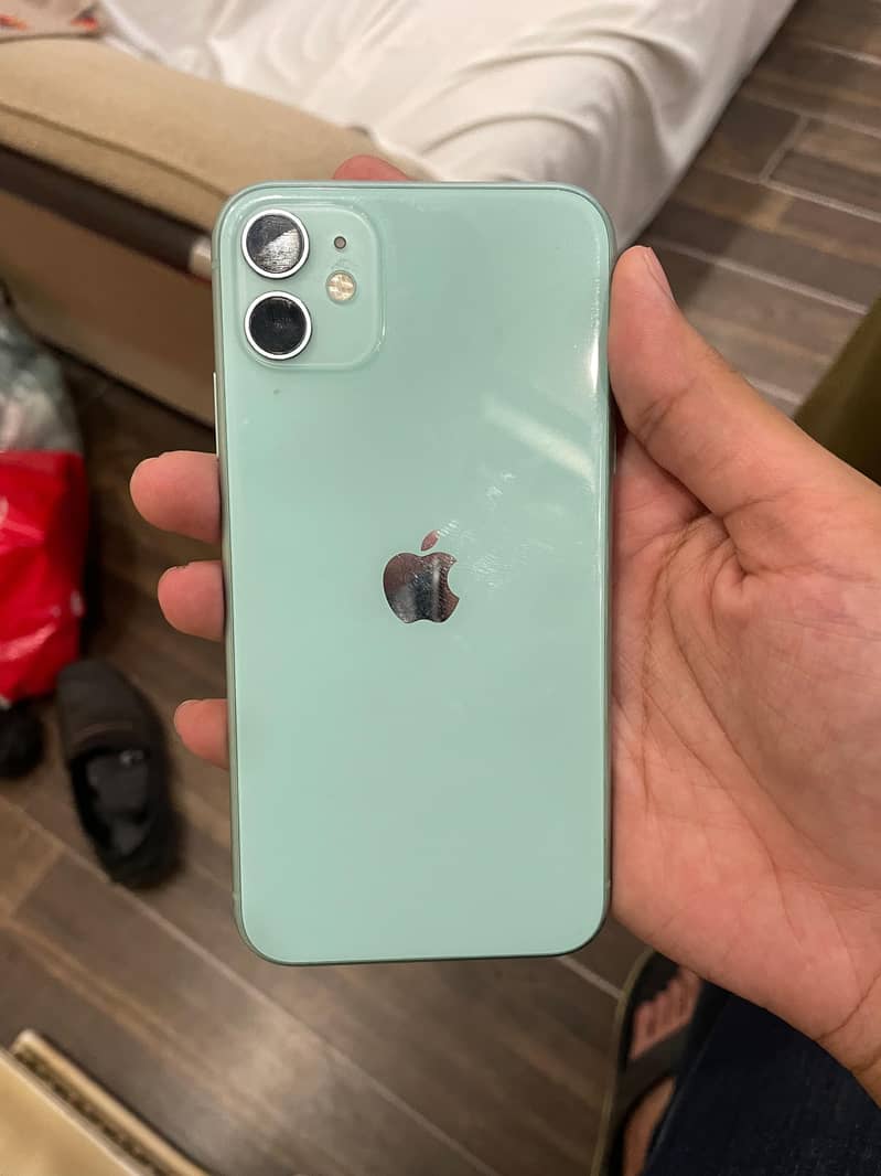 Apple iPhone 11 3
