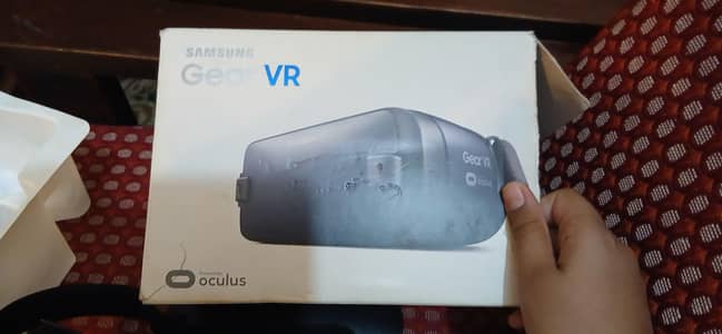 Samsung Gear VR Headset (SM-R323) 100% Brand New (Headset only)