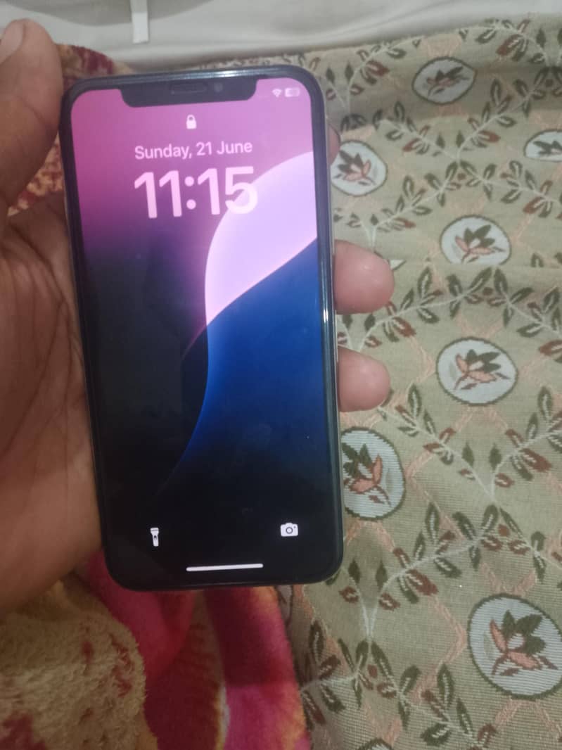 Apple iPhone XS 0