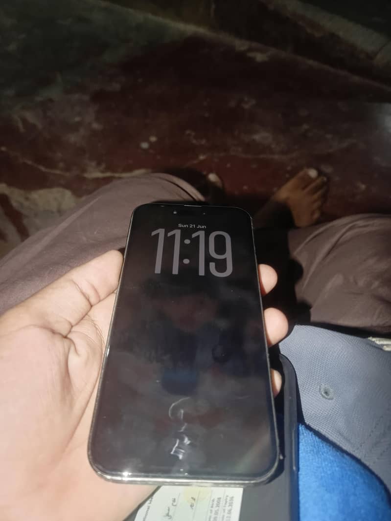 Apple iPhone 14 Pro Max 1