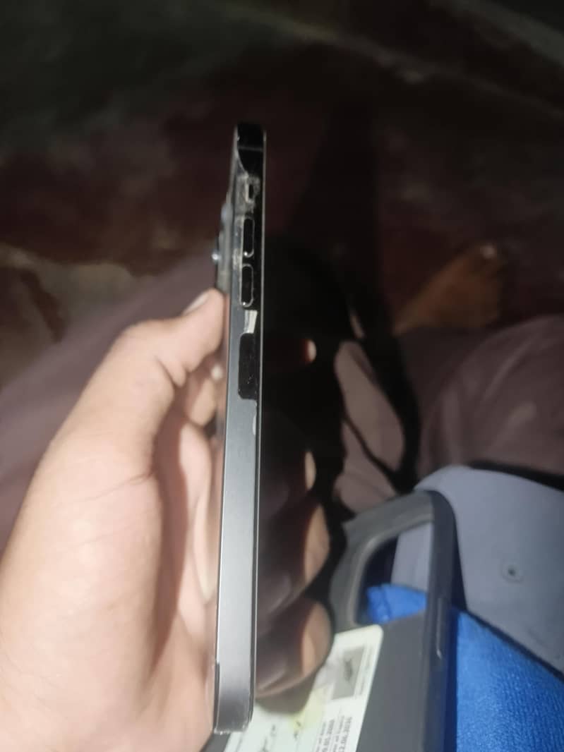 Apple iPhone 14 Pro Max 2