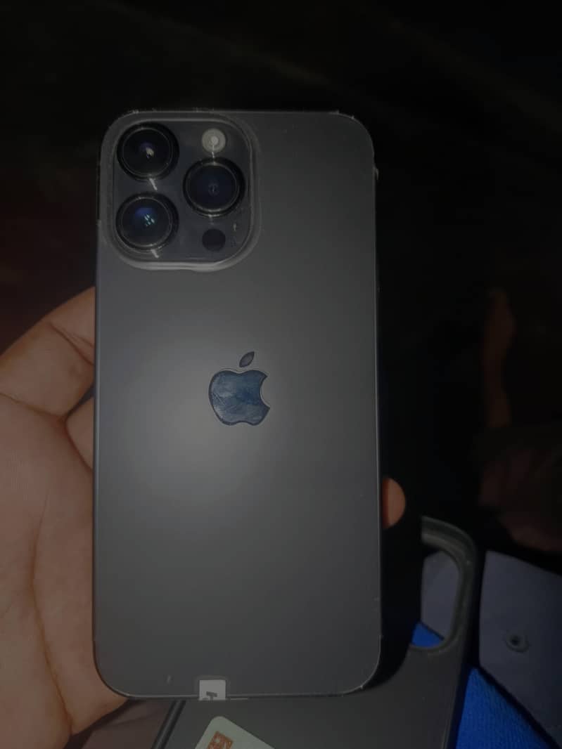 Apple iPhone 14 Pro Max 3