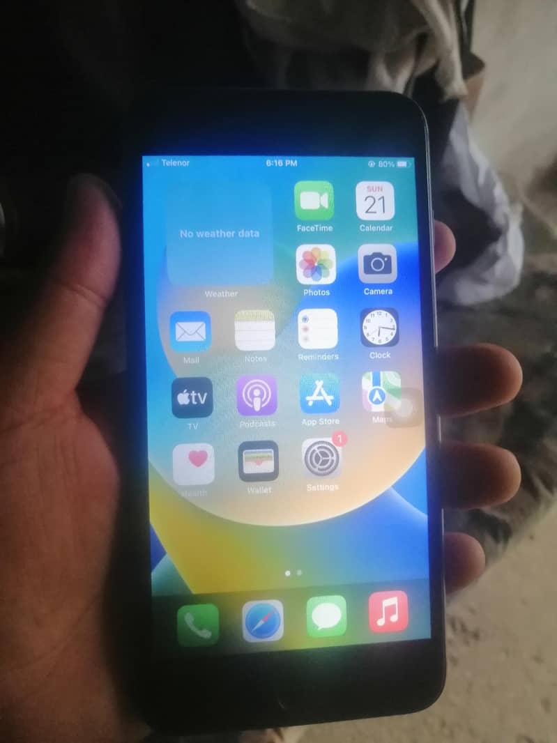 Apple iPhone 8 Plus 2