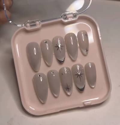 Gel xSilvery cat eye nails