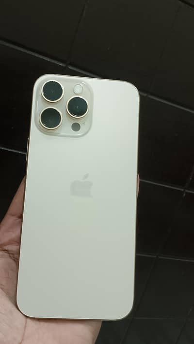 Apple iPhone 16 Pro Max