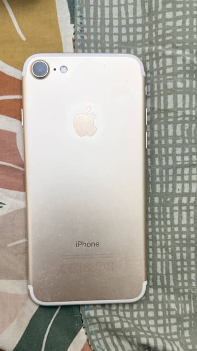 Apple iPhone 7 (bypass ) 32 gb