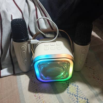 speaker with mic