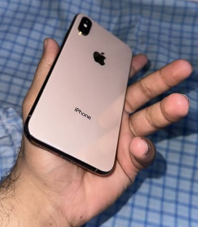 Apple iPhone Xs (Factory Unlock)