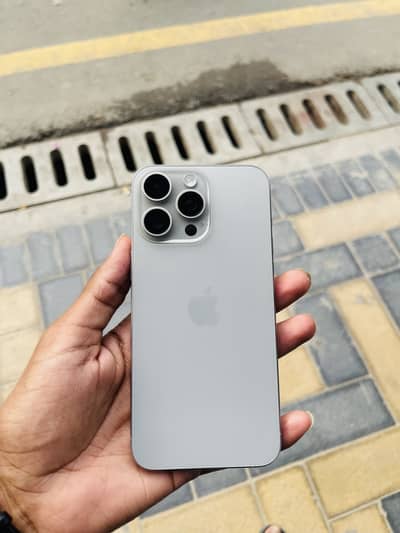 Apple iPhone 15 Pro Max