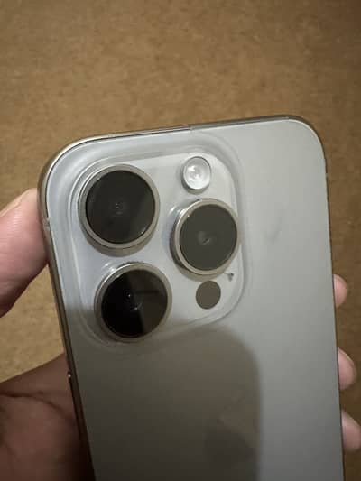 Apple iPhone 15 Pro