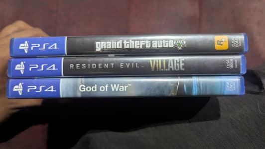 PS4 Games Bundle – God of War, Days Gone & Resident Evil Village