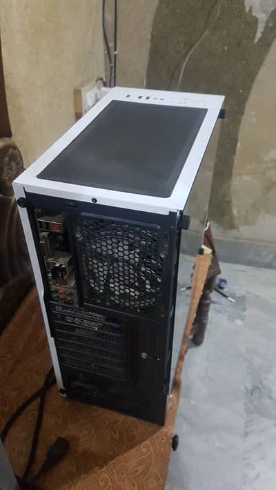 R3.4350pro,b450m tomahowk,quadro. p620,8gb ram 3200mhz,256gbSSD,600psu