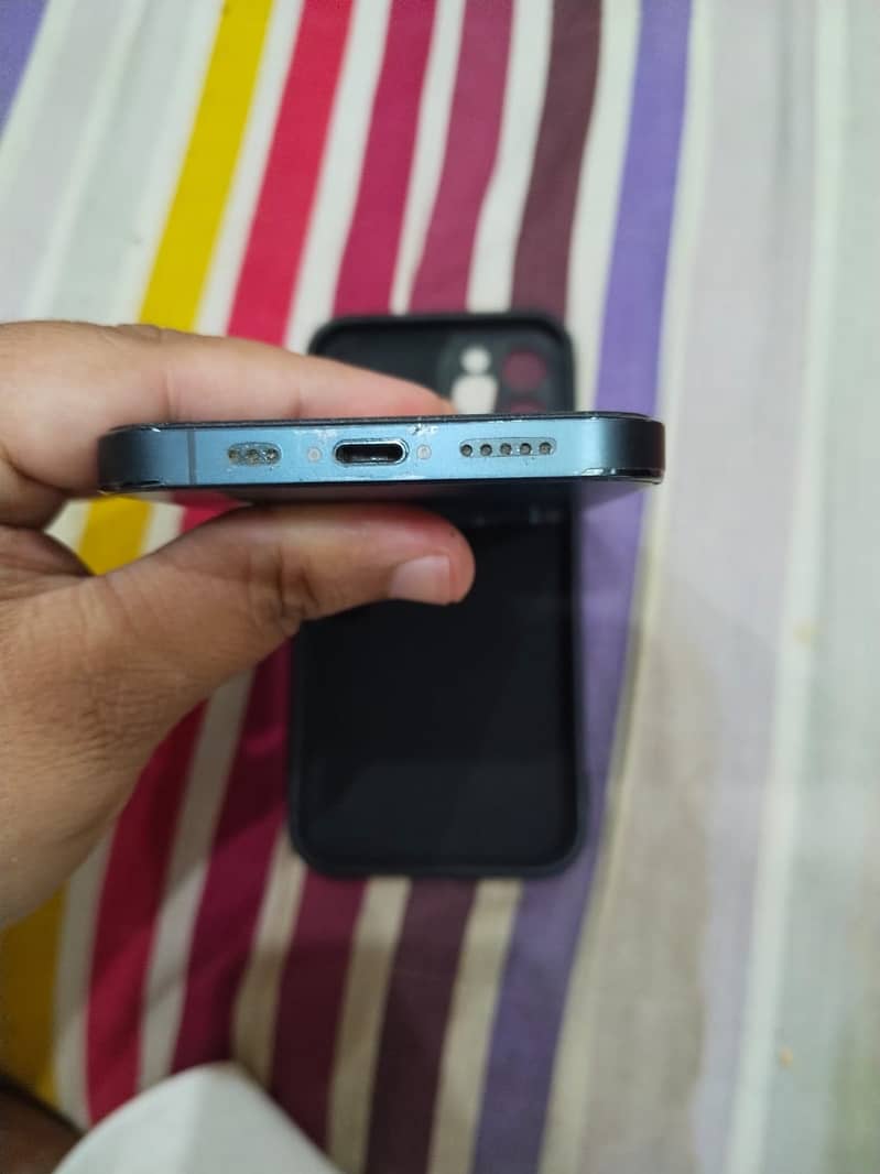 Apple iPhone 12 Pro 3