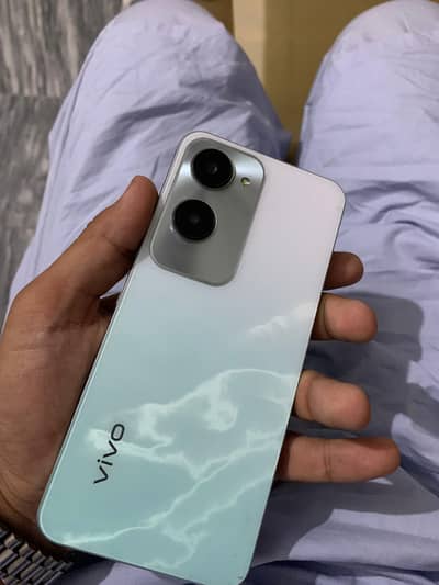 Vivo Y18