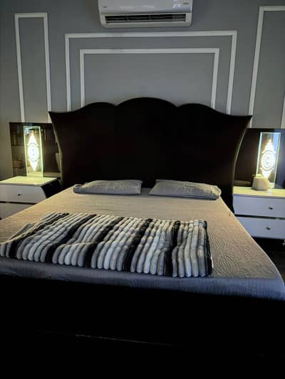Luxury Queen Size Bed Set for Sale