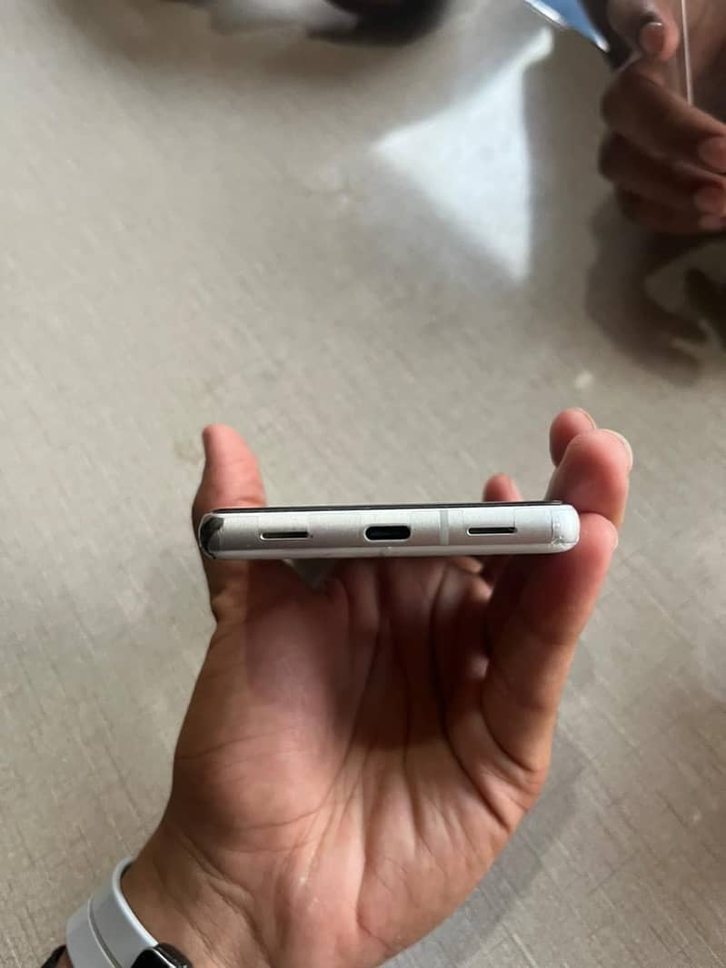 Google Pixel 7a 3