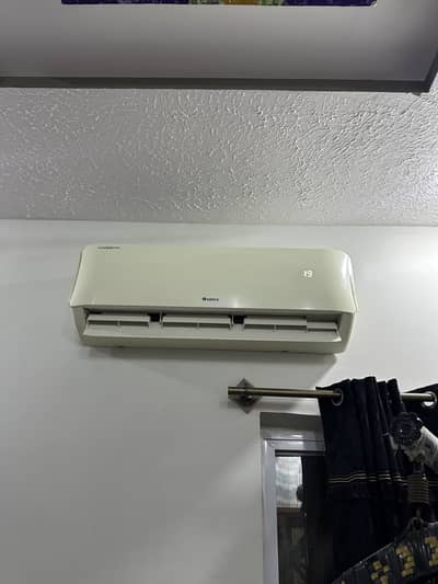 Gree DC INVERTER 1.5 ton