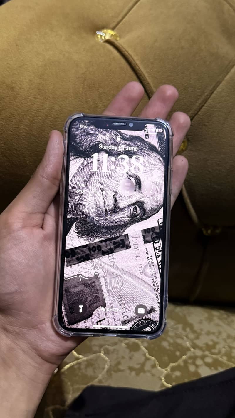 Apple iPhone XS 1