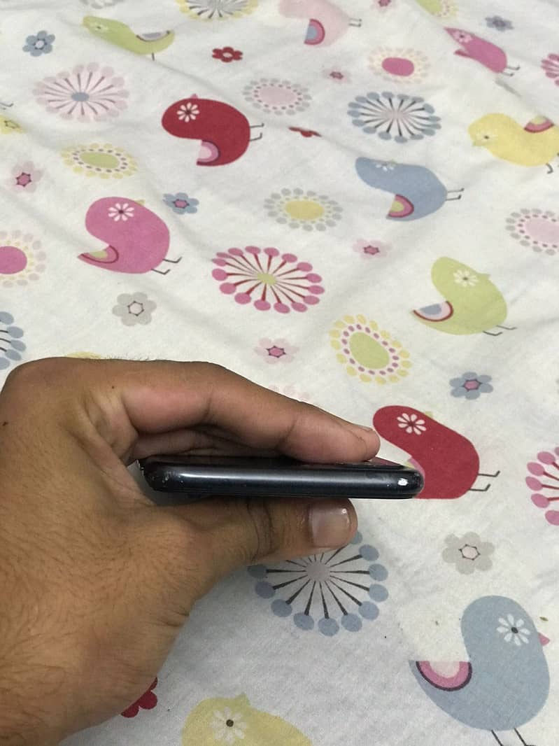 Apple iPhone 7 Plus 4