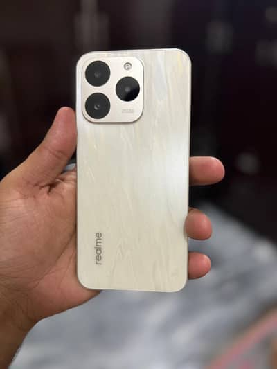 Realme 15t 8/256 gb brand new zero scratch with box and charger