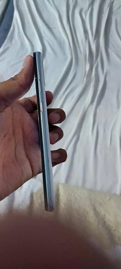 Samsung Mobile A50