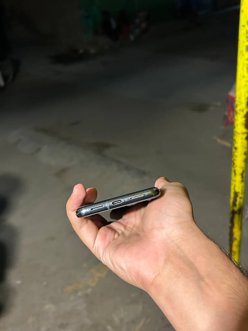 Google Pixel 8 Pro 2