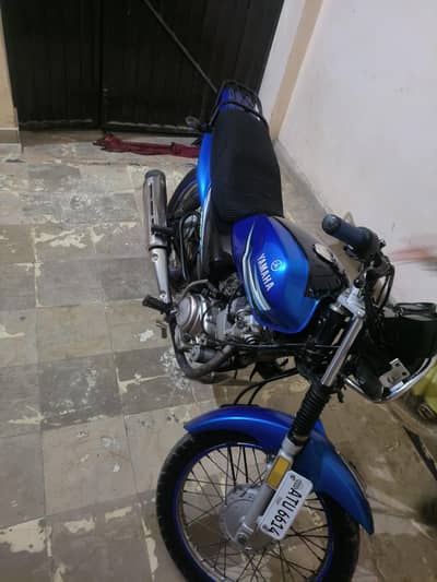new bike ha bilkul be awaz kisi kism ka masla nae ha engine 100%,body