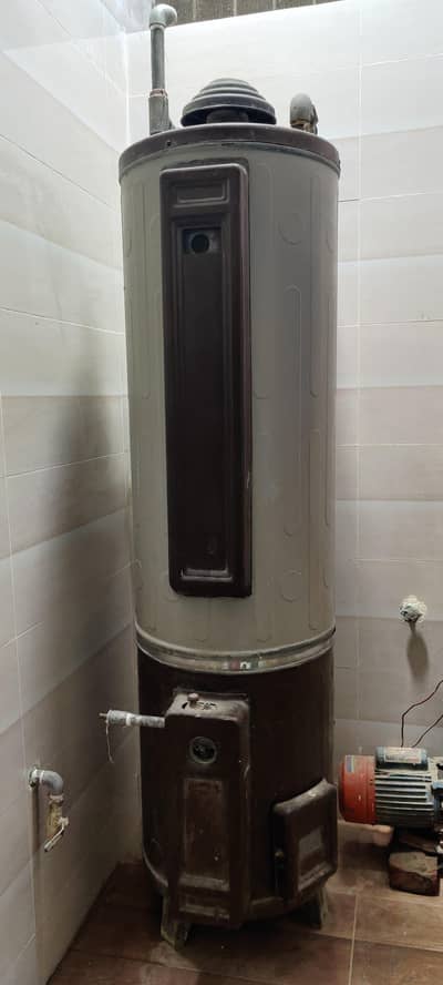 Gas Geyser for Sale – Good Condition