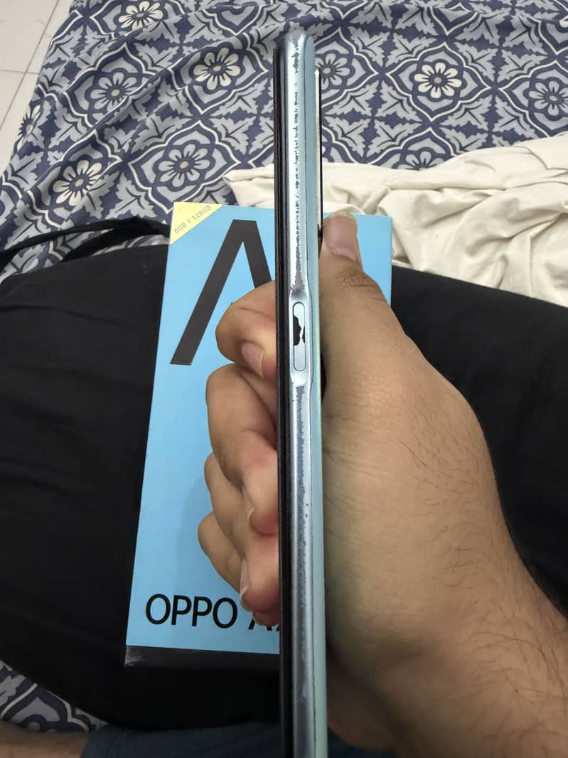 Oppo A76 1