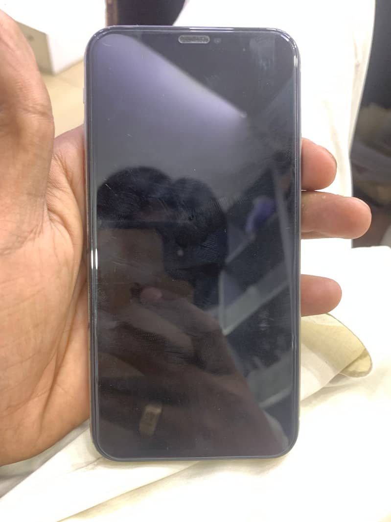 Apple iPhone X 3
