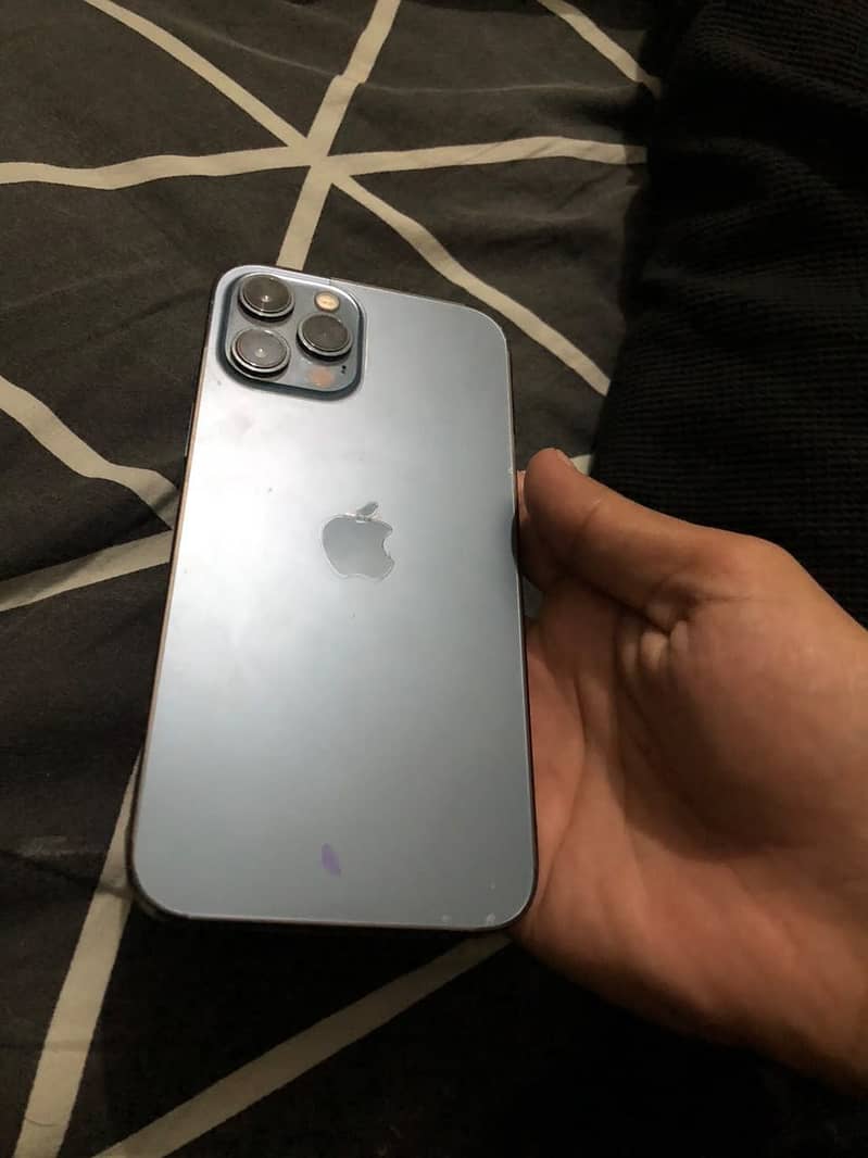 Apple iPhone 12 Pro Max 2