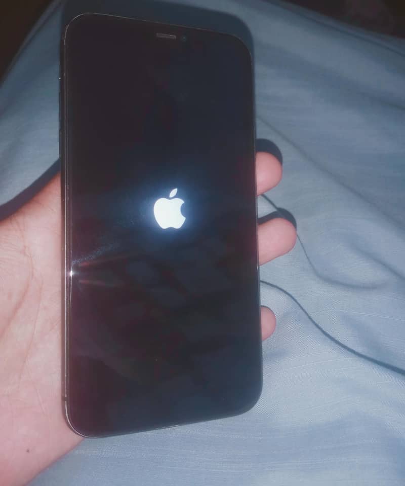 Apple iPhone 11 icloud lock 1