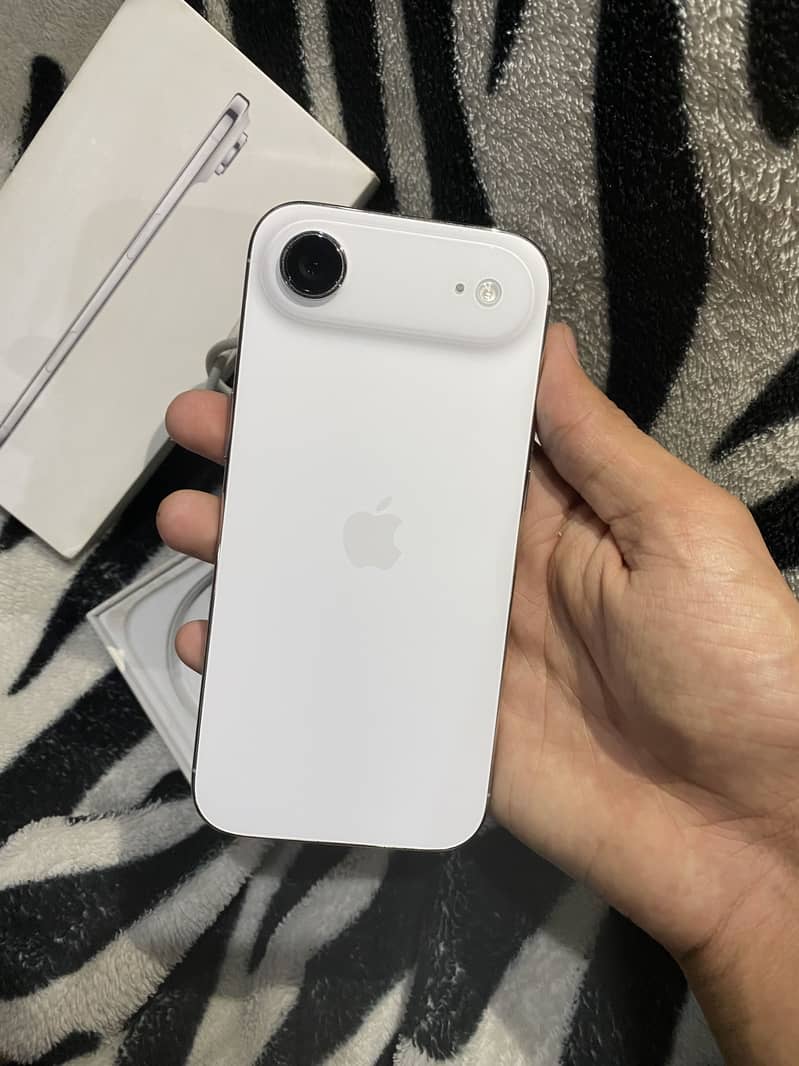 Apple iPhone 17 Air 3